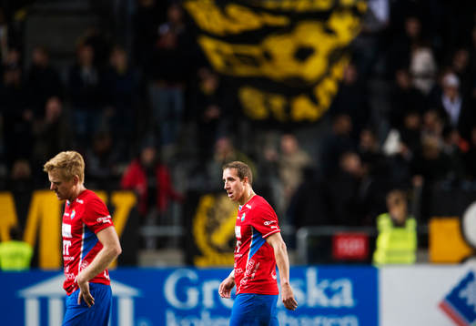 Östers Josef Elvby och Kenny Pavey deppar när de lämnar