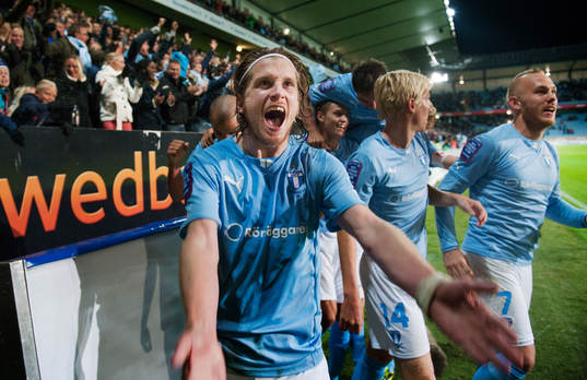 Malmös Erik Friberg gör 1-0 och jublar