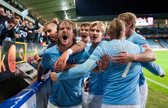 Malmös Erik Friberg gör 1-0 och jublar