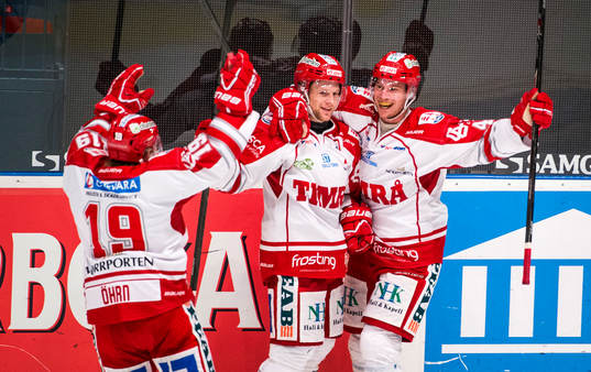 Timrås Robin Persson jublar