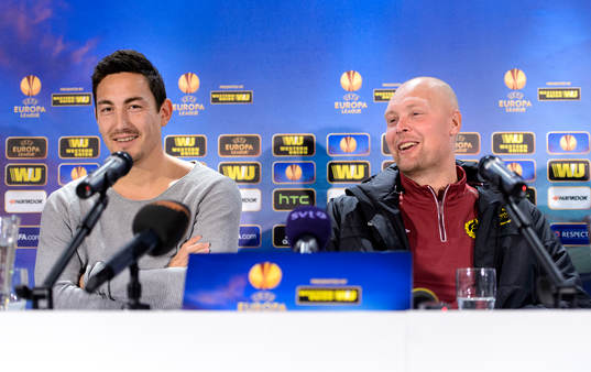 Elfsborgs Stefan Ishizaki och tränare Klas Ingesson ser