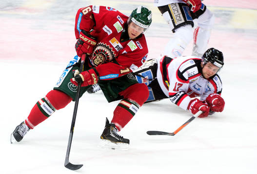 Frölundas Anton Axelsson Örebros Ben Walter