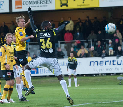 Henok Goitom, AIK, nickar in 0-2 AIK