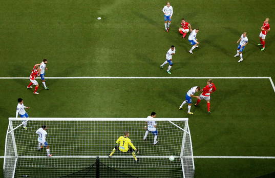 Mål 0-1 av Kalmars Mats Solheim i matchen mellan