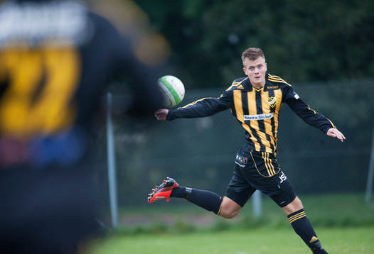 IFK Hässleholms Niklas Jönsson i matchen i division 3