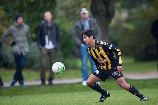IFK Hässleholms  Diego Delgado i matchen i division 3