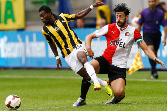 Bläddra bland fler bilder av Fotboll, Holländska Ligan, Vitesse - Feyenoord