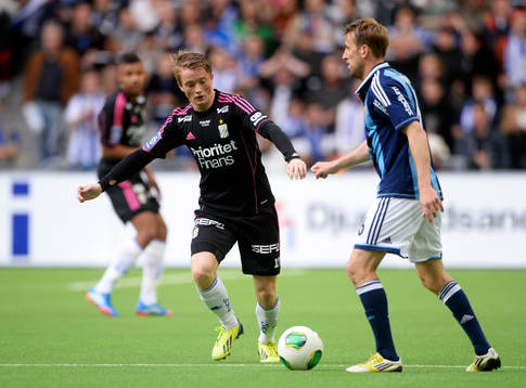 IFK Göteborgs Sam Larsson och Djurgårdens Peter Nymann