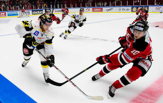 Västerås Kevin Weiskog och Malmös Robin Alvarez