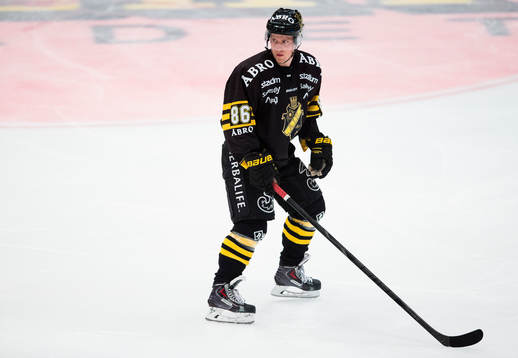 s Oscar Ahlström