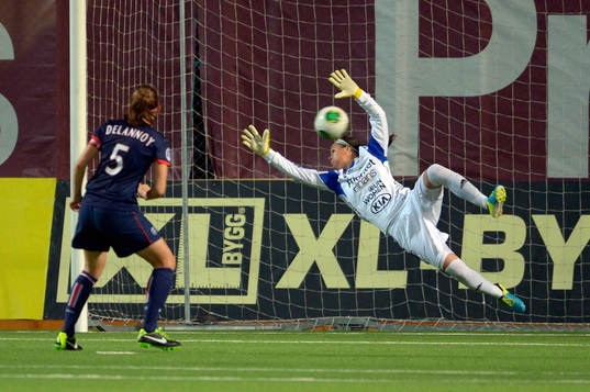 Paris Saint-Germains Sabrina Delannoy, kvitterar till 1-1