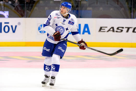 Leksands Fabian Brunnström värmer upp innan