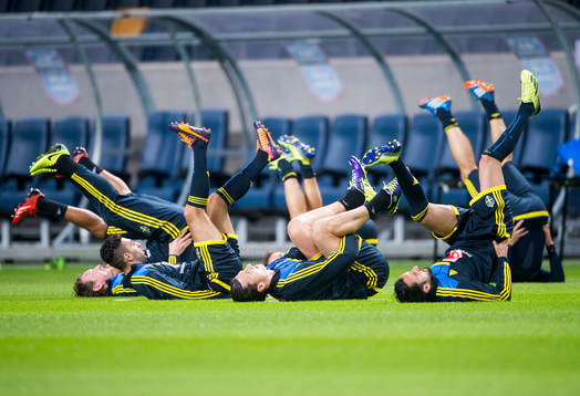 Uppvärmning för Kim Källström, Jimmy Durmaz, Zlatan