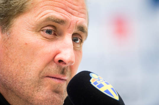 Presskonferens med förbundskaptenen Erik Hamrén