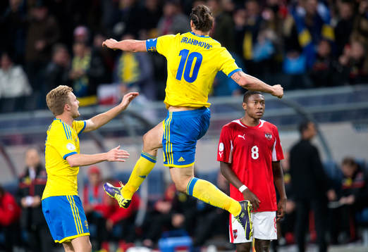 Sveriges Zlatan Ibrahimovic jublar