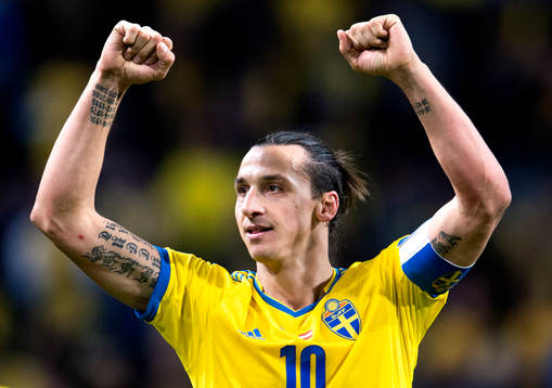 Sveriges Zlatan Ibrahimovic jublar