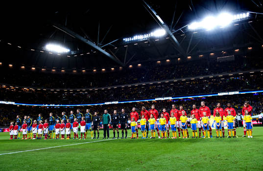 Lineup innan fotbollsmatchen i VM-kvalet mellan Sverige och