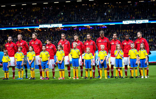 Österrikes lineup innan fotbollsmatchen i VM-kvalet mellan