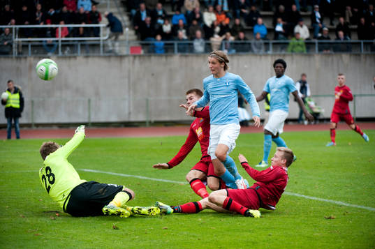 Pawel Cibicki, Malmö är mycket nära att göra 1-1