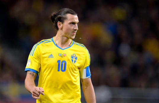 Sveriges Zlatan Ibrahimovic spottar