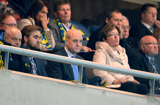 Sveriges statsminister Fredrik Reinfeldt på läktaren