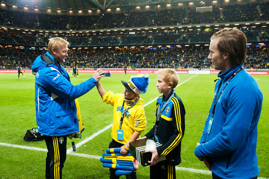 Magnus Hedman (v) i ett event fö Verisure