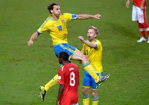 Sveriges Zlatan Ibrahimovic jublar