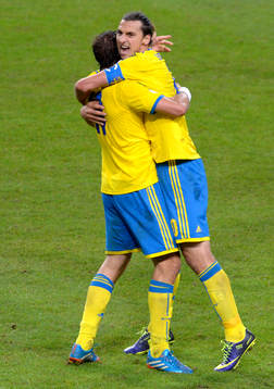 Sveriges Zlatan Ibrahimovic jublar