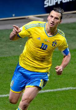 Sveriges Zlatan Ibrahimovic jublar