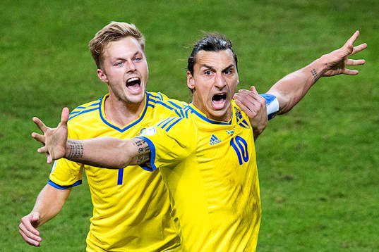 Bläddra bland fler bilder av Fotboll, VM-kval, Sverige - Österrike