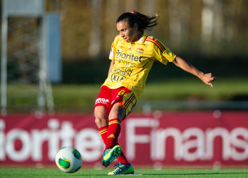 Tyresös Marta Vieira da Silva missar en straff