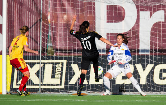 Kopparbergs Göteborgs Jessica Landström missar ett