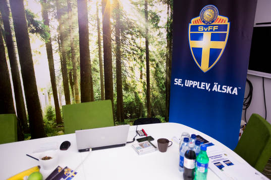 Bilder bakom kulisserna från P18s EM-kvalet