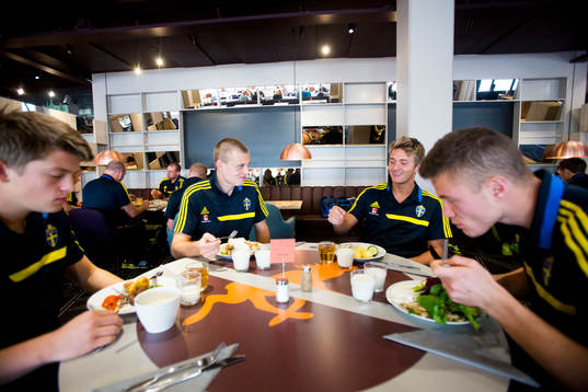 Bilder bakom kulisserna från P18s EM-kvalet
