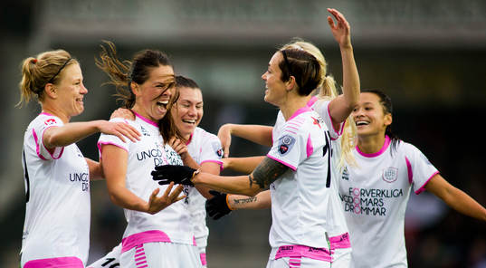 LdB Malmös Sara Björk Gunnarsdottir nickar in 2-0 och