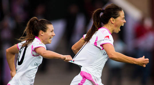 LdB Malmös Sara Björk Gunnarsdottir nickar in 2-0 och