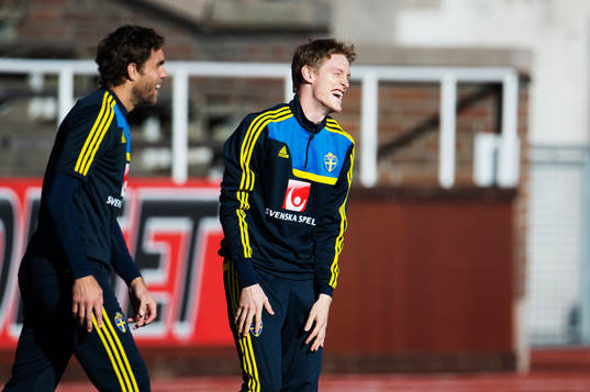 Johan Elmander och Rasmus Elm skrattar