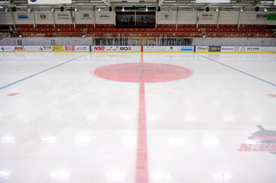 Arena Polarica innan ishockeymatchen i Hockeyallsvenskan