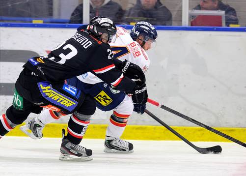 Asplövens Jonas Berglund försöker jaga i kapp