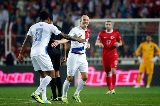 ISTANBUL,  Sukru Saracoglu Stadion, 15-10-2013 WK
