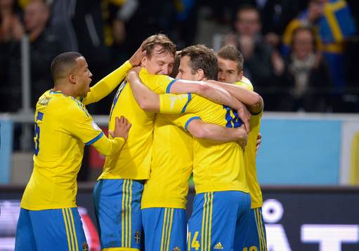 Sveriges Tobias Hysén  har gjort 1-0