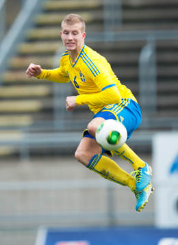 Sveriges Simon Gustafson (Häcken) i EM-kvalet för pojkar