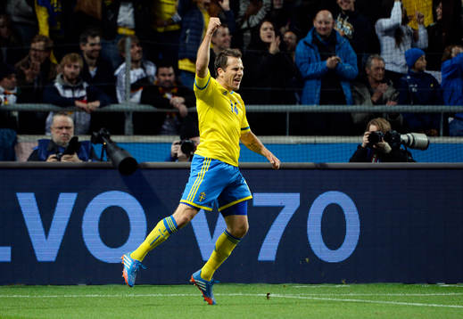 Sveriges Tobias Hysén  jublar