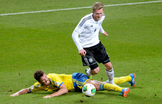 Sveriges Per Nilsson och Tysklands André Schürrle