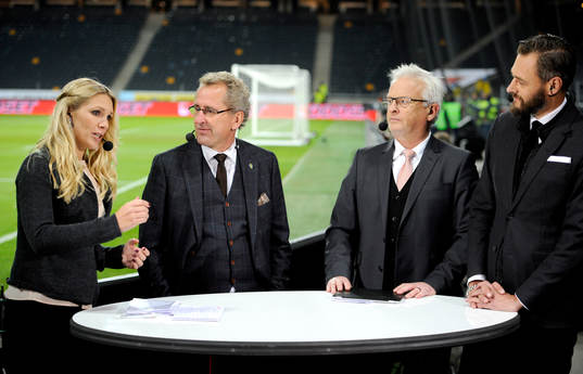 Anna Brolin, Erik Hamrén, Hans Backe och Olof Lundh i TV4s