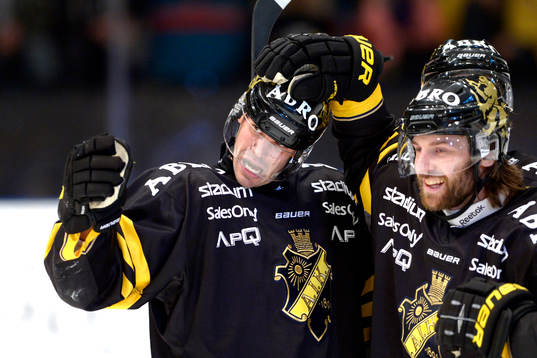 s Björn Melin gratuleras