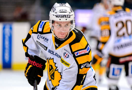 Skellefteås Niclas Burström innan ishockeymatchen i SHL