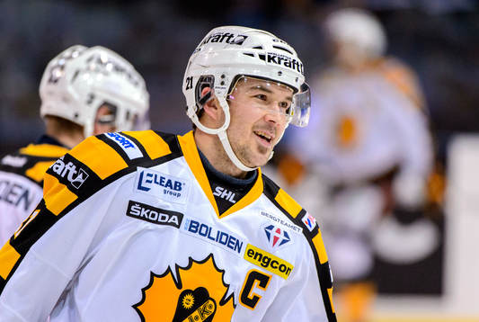 Skellefteås Jimmie Ericsson innan ishockeymatchen i SHL