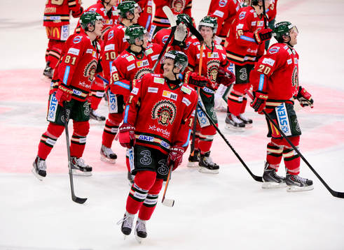 Frölundas Magnus Kahnberg och hans lagkamrater firar