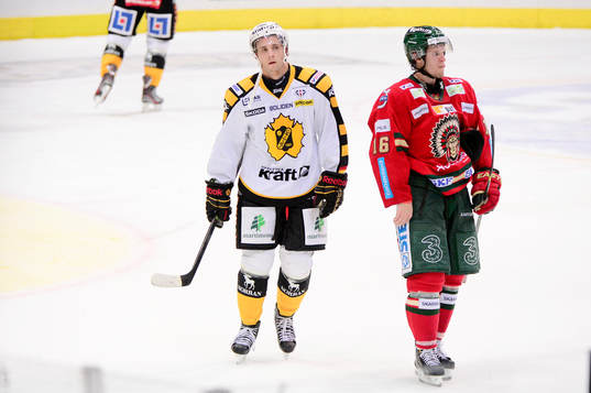 Skellefteås Pontus Petterström deppar jämte Frölundas